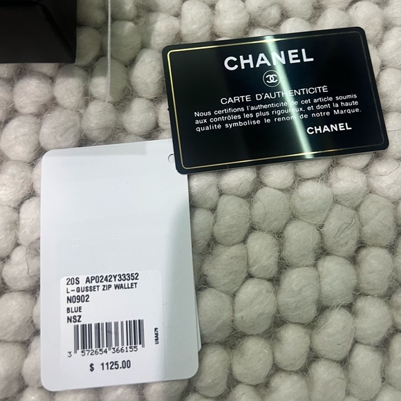 Chanel Caviar Quilted L Gusset Zip Around Wallet Blue - Picture 5 of 13